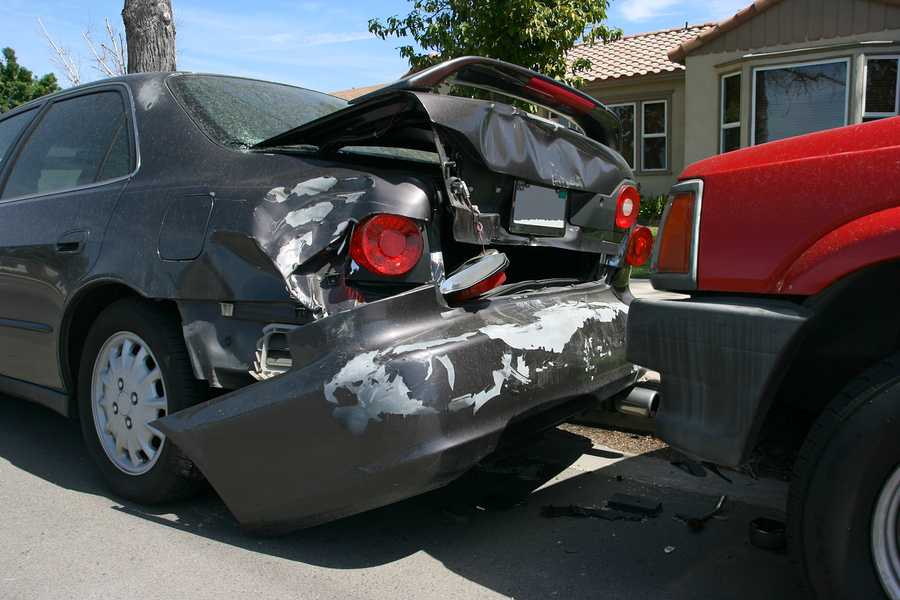 Какие повреждения автомобиля не починят по страховке
