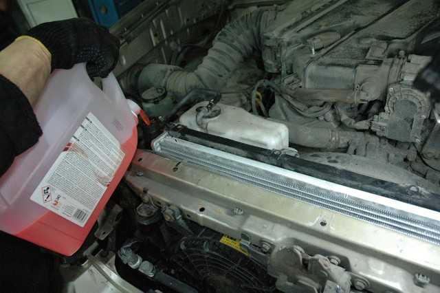 Toyota land cruiser 200 с 2007 года, снятие радиатора инструкция онлайн