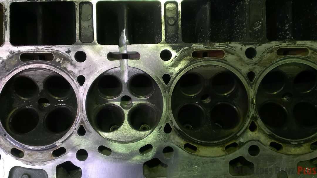 Способ определения трещины гильзы автотракторного двигателя - патент рф 2391643